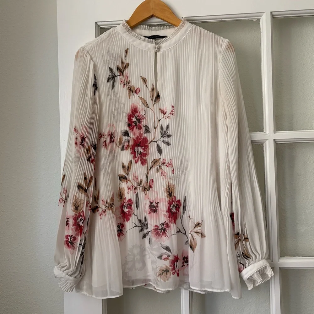 WHBM Floral Pleated Long-Sleeve Blouse - Picture 2 of 7